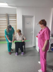 Partea de kineto este foarte importantă în recuperarea pacientilor, iar medicul Simona Stănescu mizează foarte mult pe acest lucru