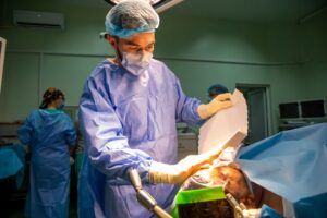 Pacientul operat la spitalul din București nu a mai avut nicio criză epileptică de la intervenție