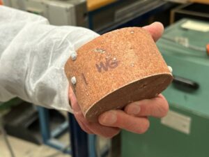 Carămizile conțin 15% praf de sticlă reciclat