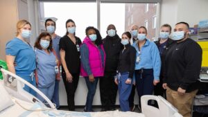 Rick Slayman și o parte dintre cei care l-au îngrijit.