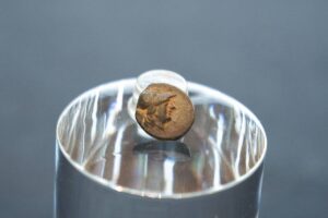 Dacă ar putea vorbi, moneda ar spune „o poveste incredibilă