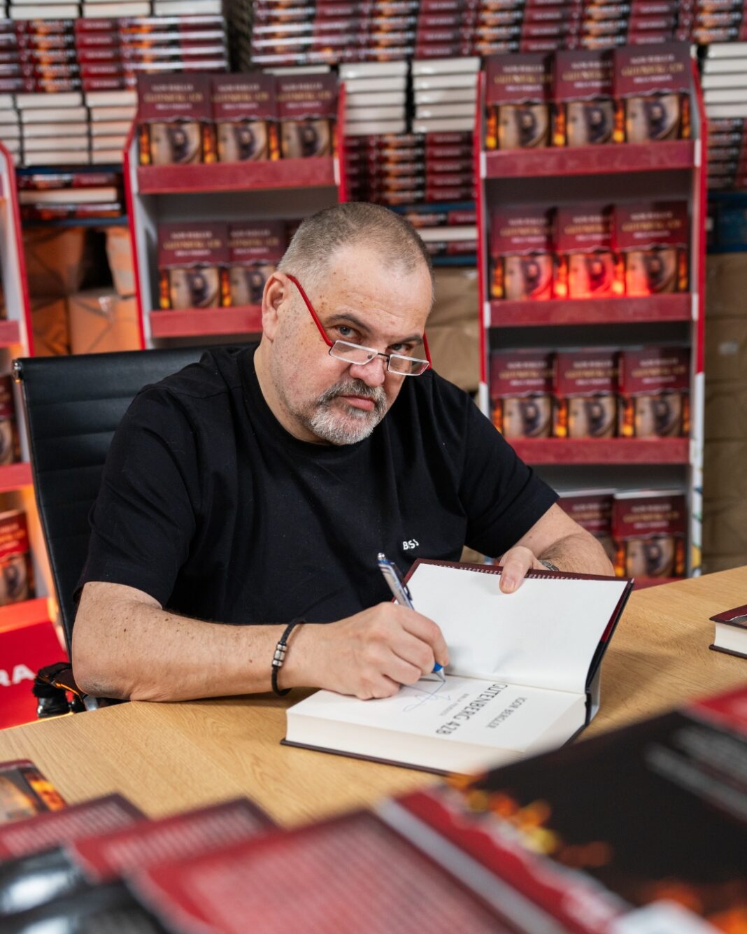 Igor Bergler este cel mai bine vândut autor român din ultimii 30 de ani