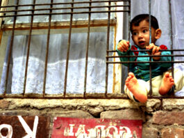 Sărăcie. Viitorul copiilor este jucat la ruleta războaielor duse de adulți