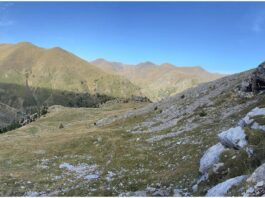 Peștera se află în Pirineii spanioli, lângă granița cu Franța